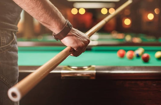 how to choose a pool cue