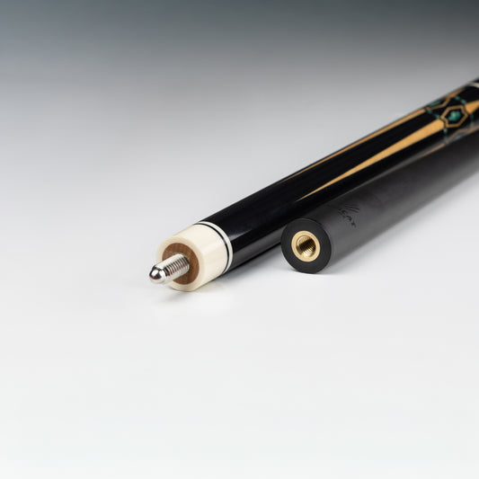 Big Cat Carbon Gold II Cue